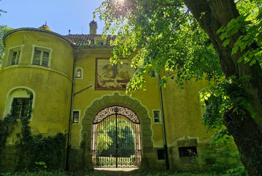 Neues Schloss Steinach, Germany